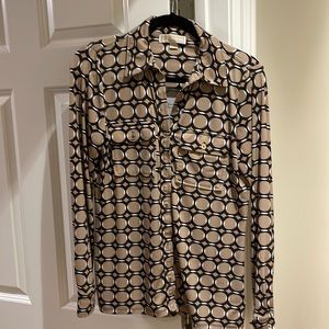 Michael Kors top in great condition. Size M